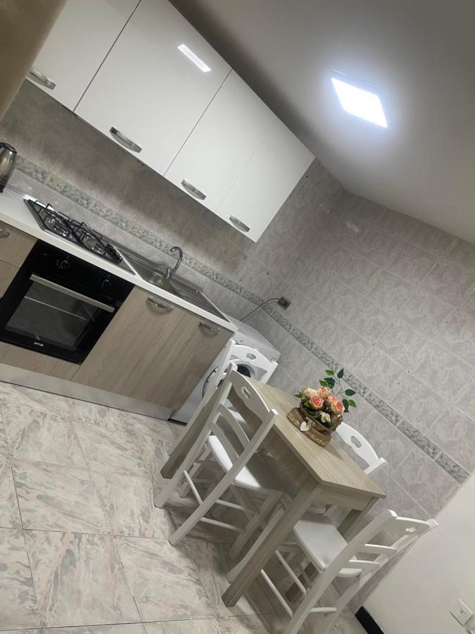 Casa Vacanza La Serenella Apartment Napoli Bagian luar foto