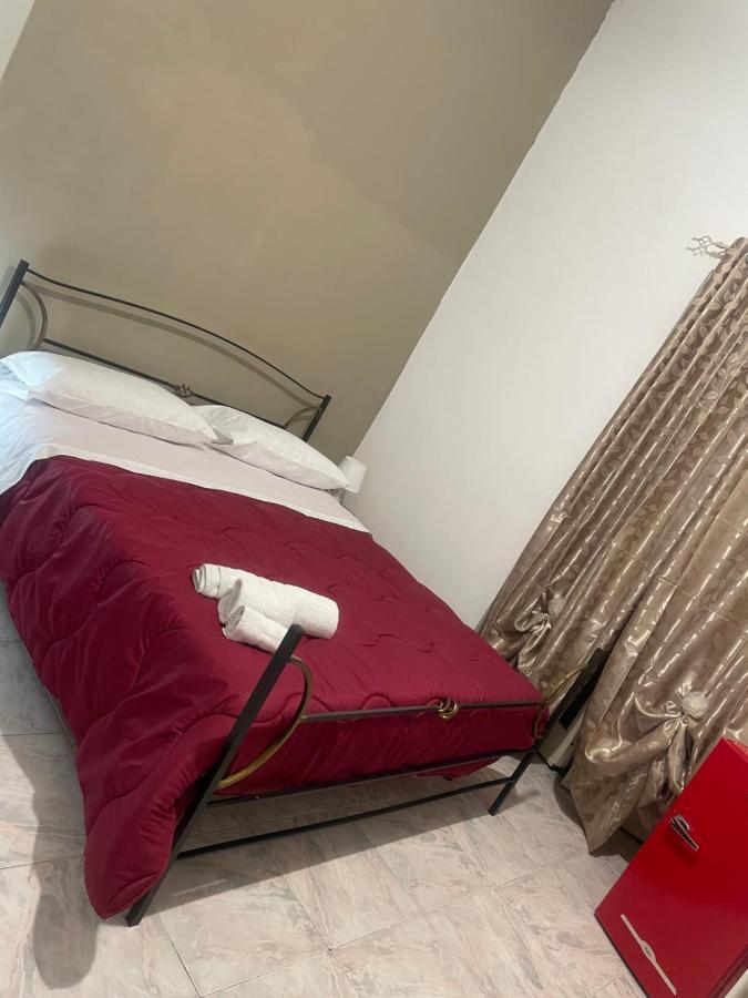 Casa Vacanza La Serenella Apartment Napoli Bagian luar foto